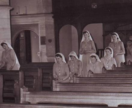 Chapel nuns